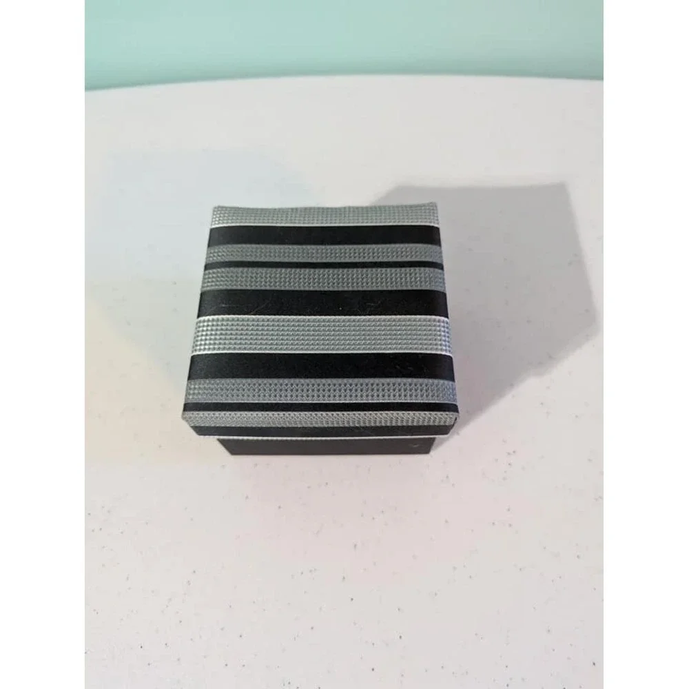 Y & G Black and Grey Tie with Cuff Links